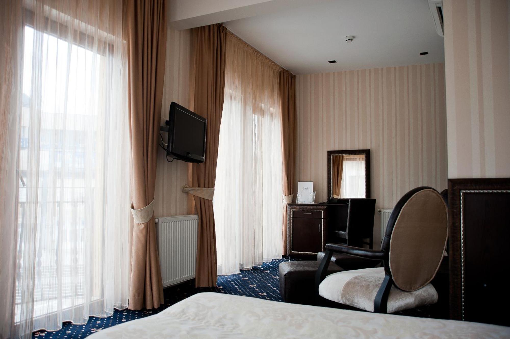 Hotel Victoria Panagyurishte Ngoại thất bức ảnh
